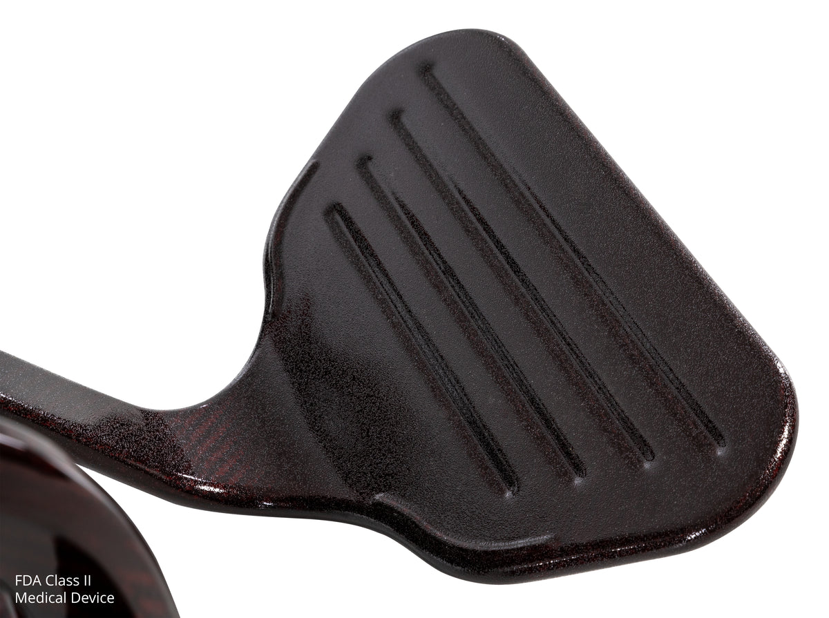 Durable footplate on the Pride Jazzy Carbon 27.